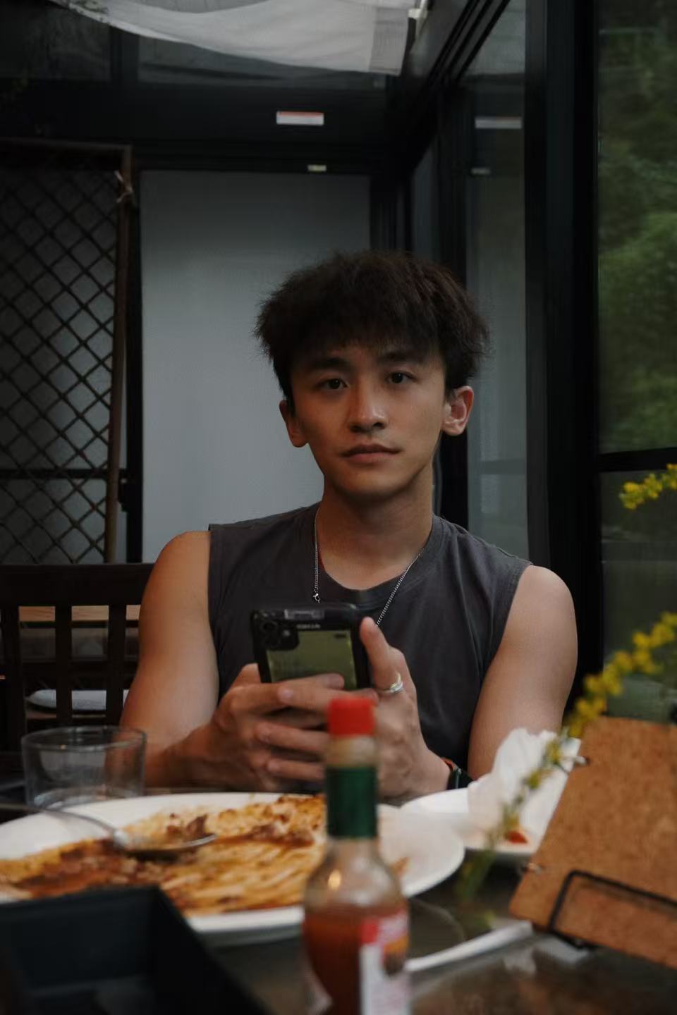 曾弘宇